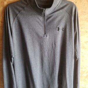 Under armour longsleeved t-shirt (large, grey), great condition! $20